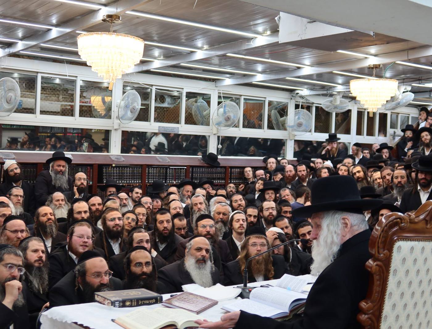 מאות אברכים בכינוס הכנה לחג מתן תורה בהשתתפות מורינו הרב שליט"א