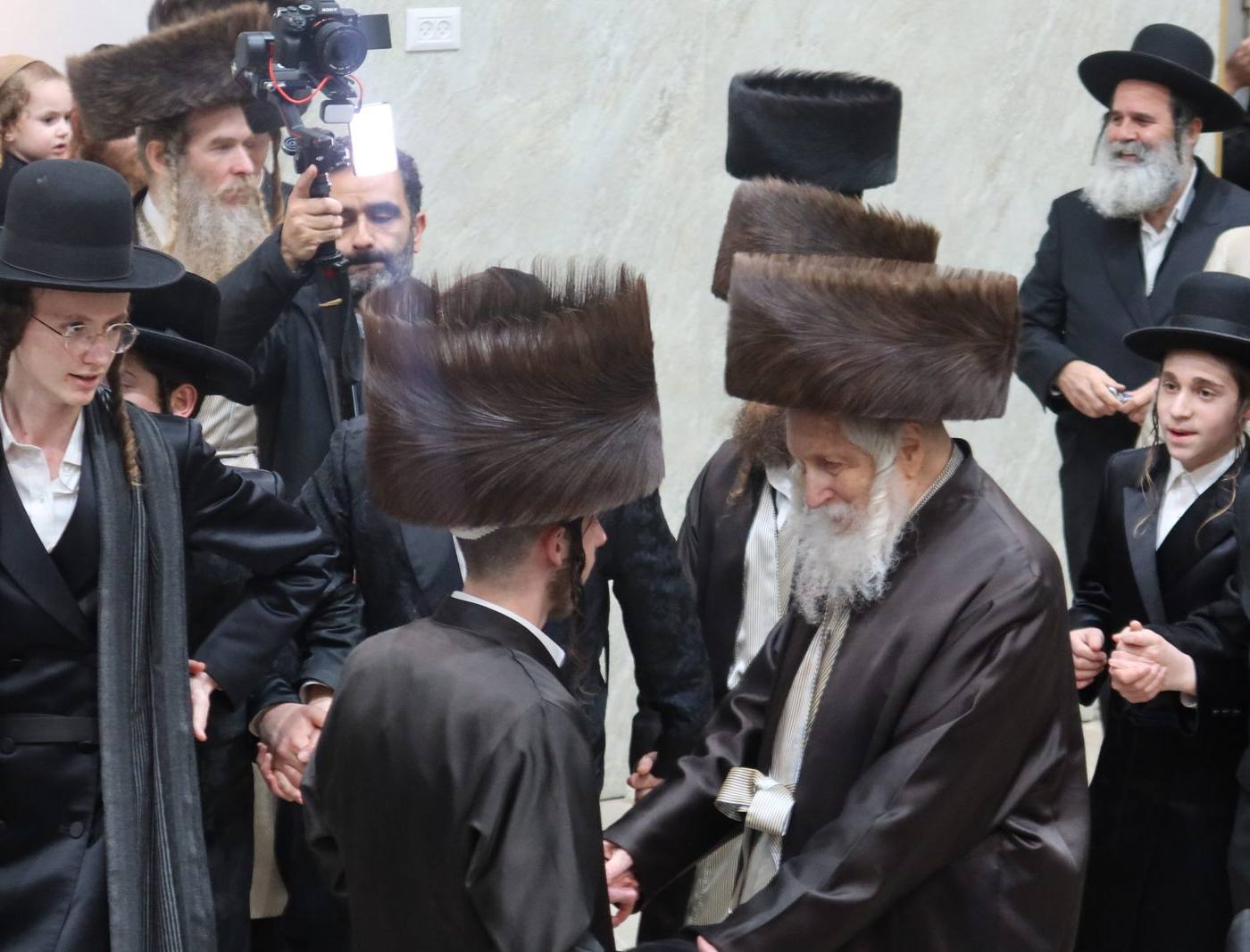 חתונת נינת מורינו הרב שליט"א למשפחת גולדבלום בעיר ביתר עילית