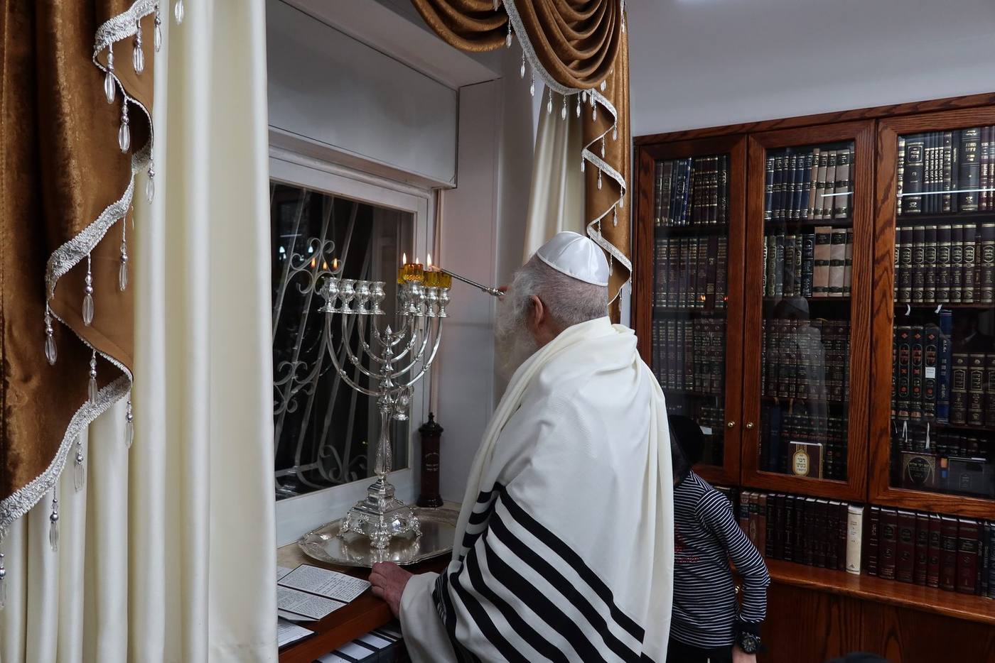 כנס חנוכה לישיבת מתחברים במעון קודשו של הגה"צ רבי אליעזר ברלנד שליט"א