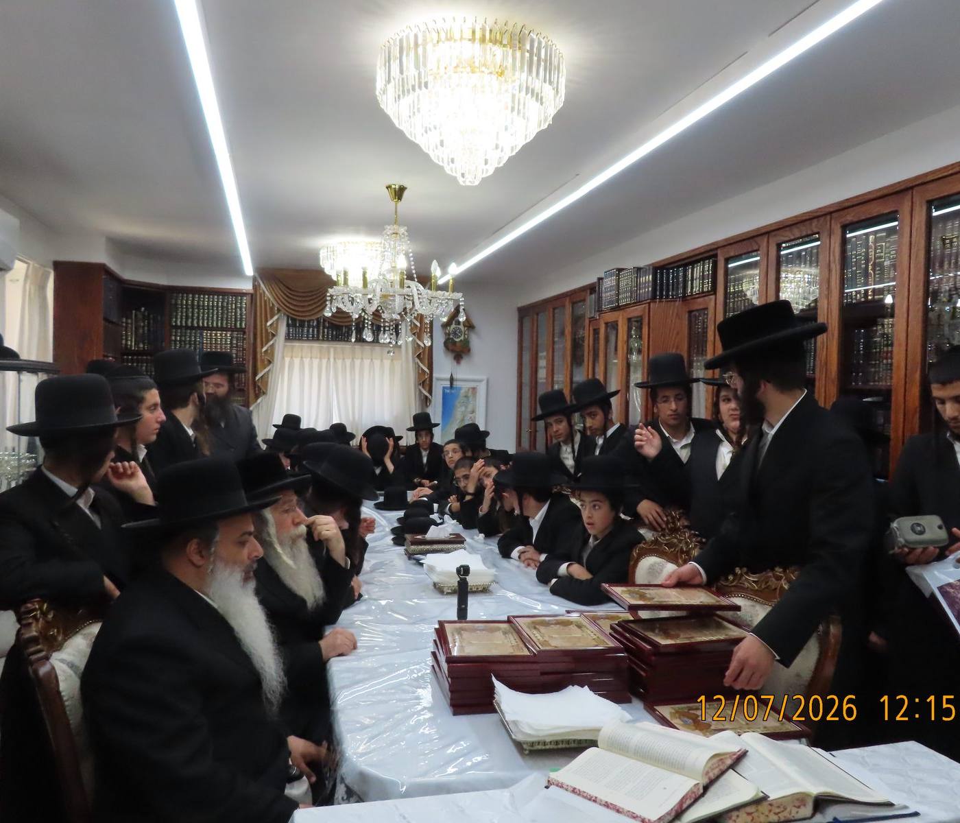 חלוקת תעודות הצטיינות למכינה לישיבה קטנה בקודש פנימה