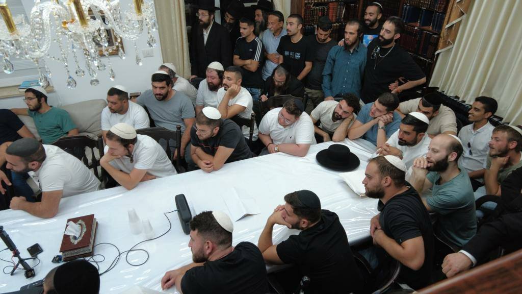 שיעור ל'שובו בנים באר שבע' בבית מורינו הרב שליט"א