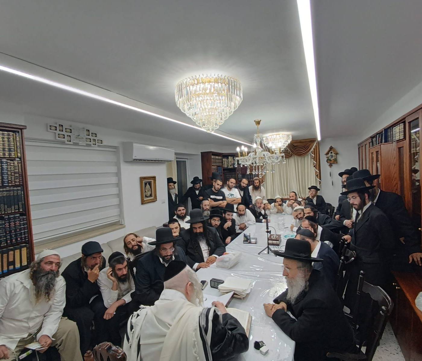 שיעור לתושבי חצור הגלילית בבית מורינו הרב שליט"א