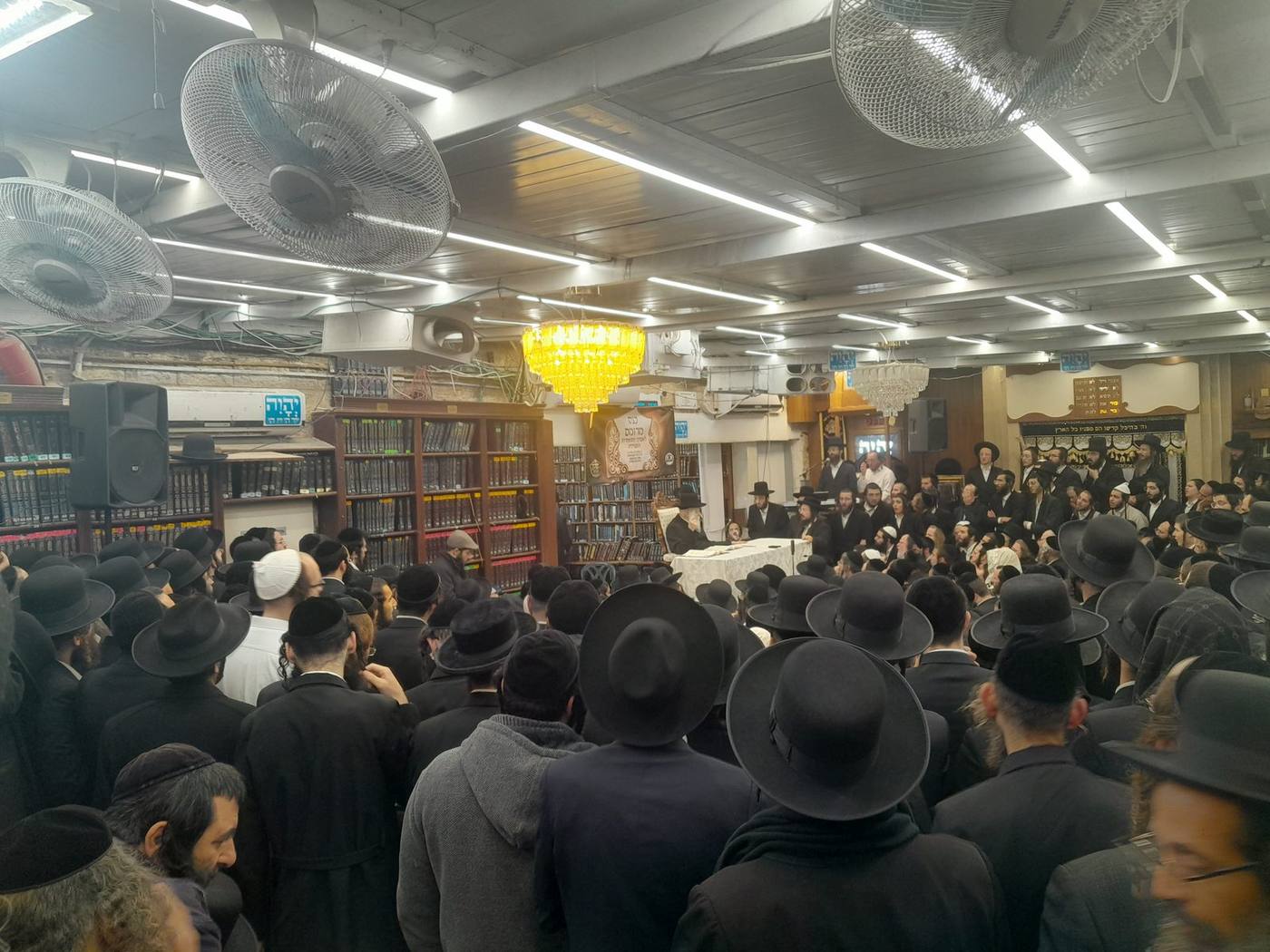 כנס הכנה לימי חג הפורים שע"י "התאחדות האברכים" בהשתתפות מאות אברכי קהילת שובו בנים בראשות מורינו ורבינו שליט"א
