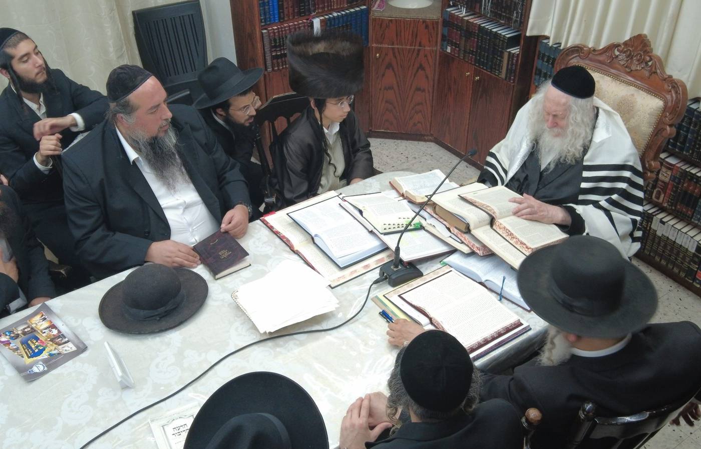 שיעור בבית מורינו הרב שליט"א לבני התורה מהעיר רכסים