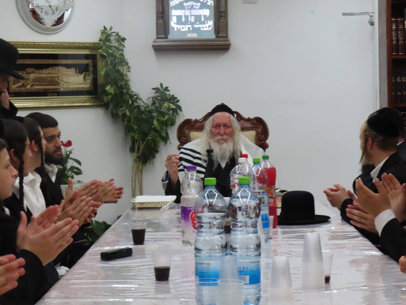 חבורה ושיעור לבוגרי ישיבת 'חכמה ודעת'