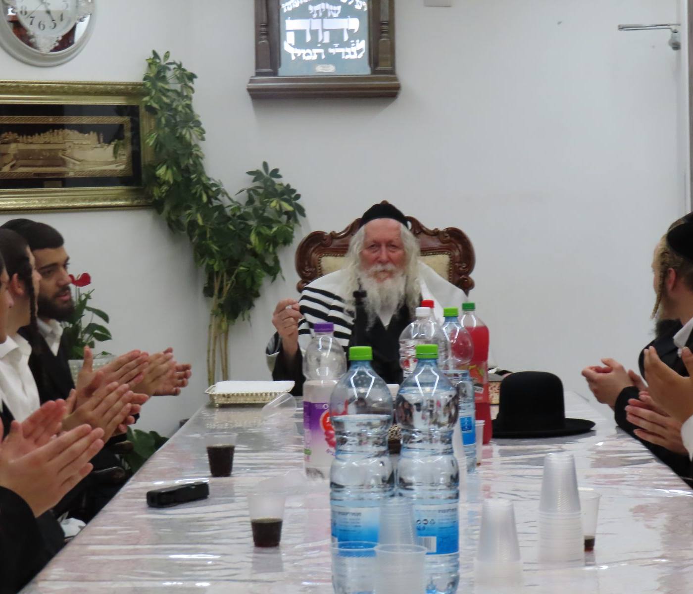 חבורה ושיעור לבוגרי ישיבת 'חכמה ודעת'