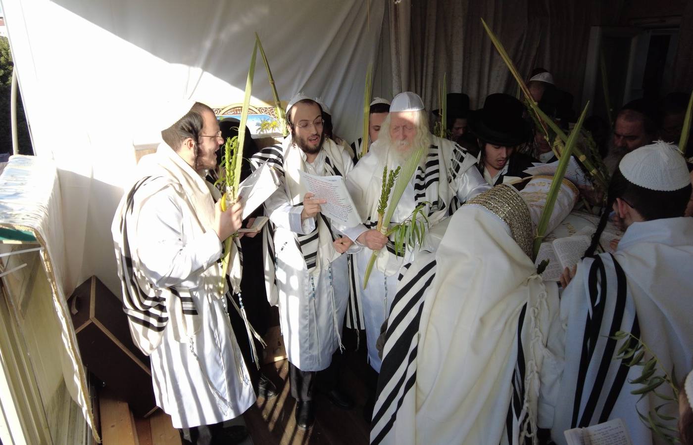 תפילות הושענא רבה בצילו של מורינו הרב שליט"א
