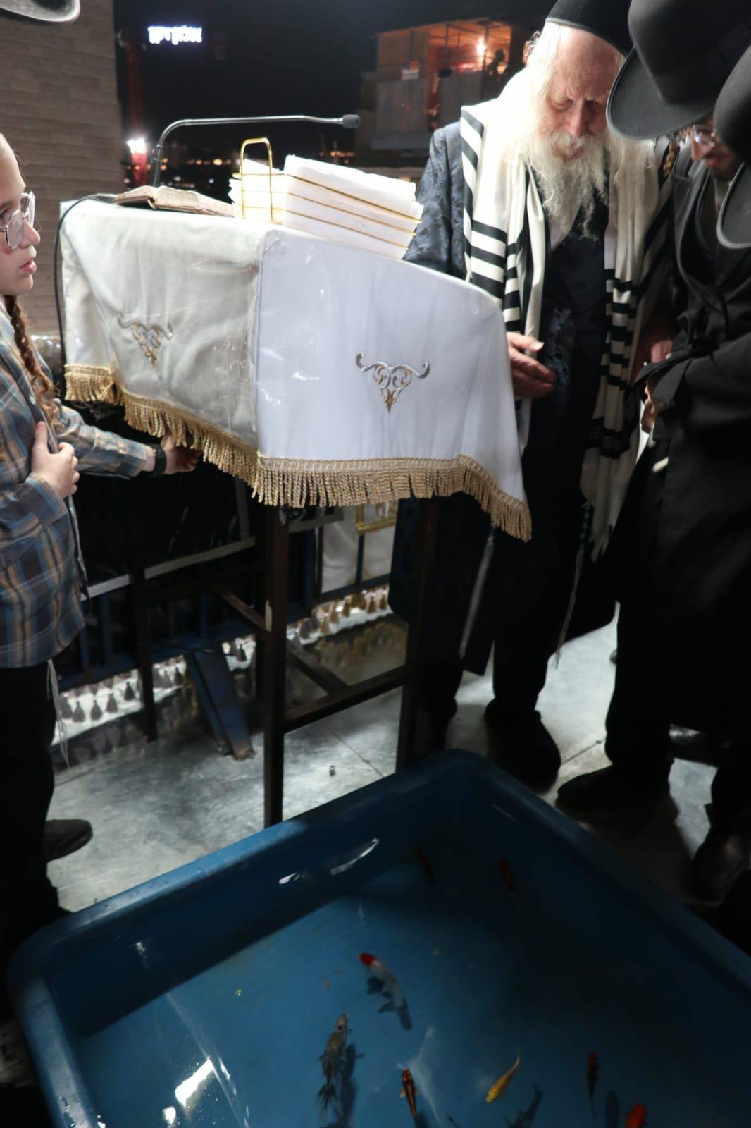 תשליך יחד עם מורינו הרב שליט"א