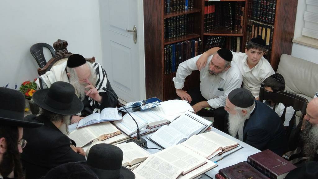 שיעור ל'שובו בנים אור עקיבא' בבית מורינו הרב שליט"א