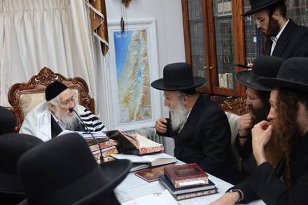 בחורי ישיבת 'חכמה ודעת' זכו להיכנס אל הקודש פנימה לשיעור מיוחד אצל מורינו הרב שליט"א