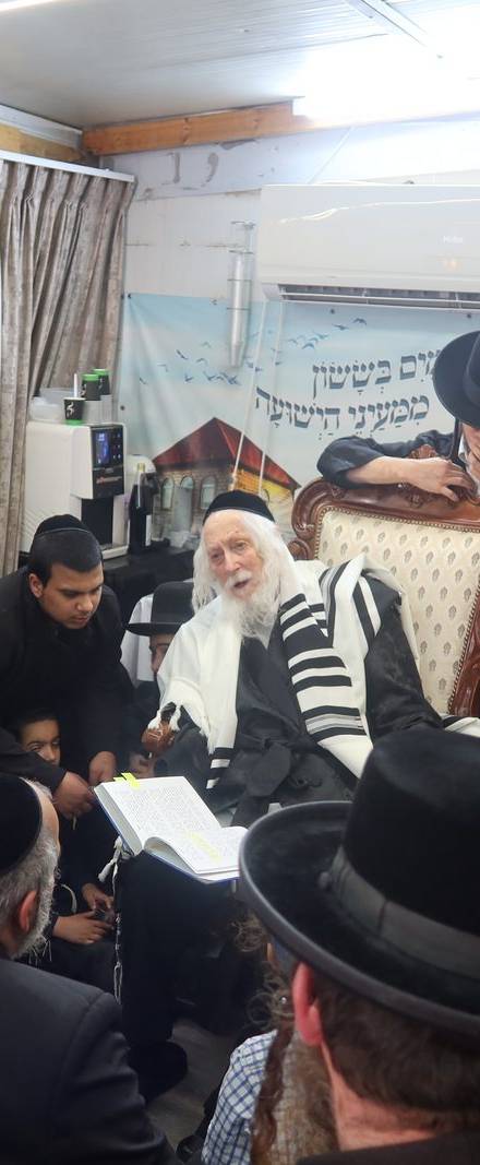 ניחום אבלים בקודש פנימה