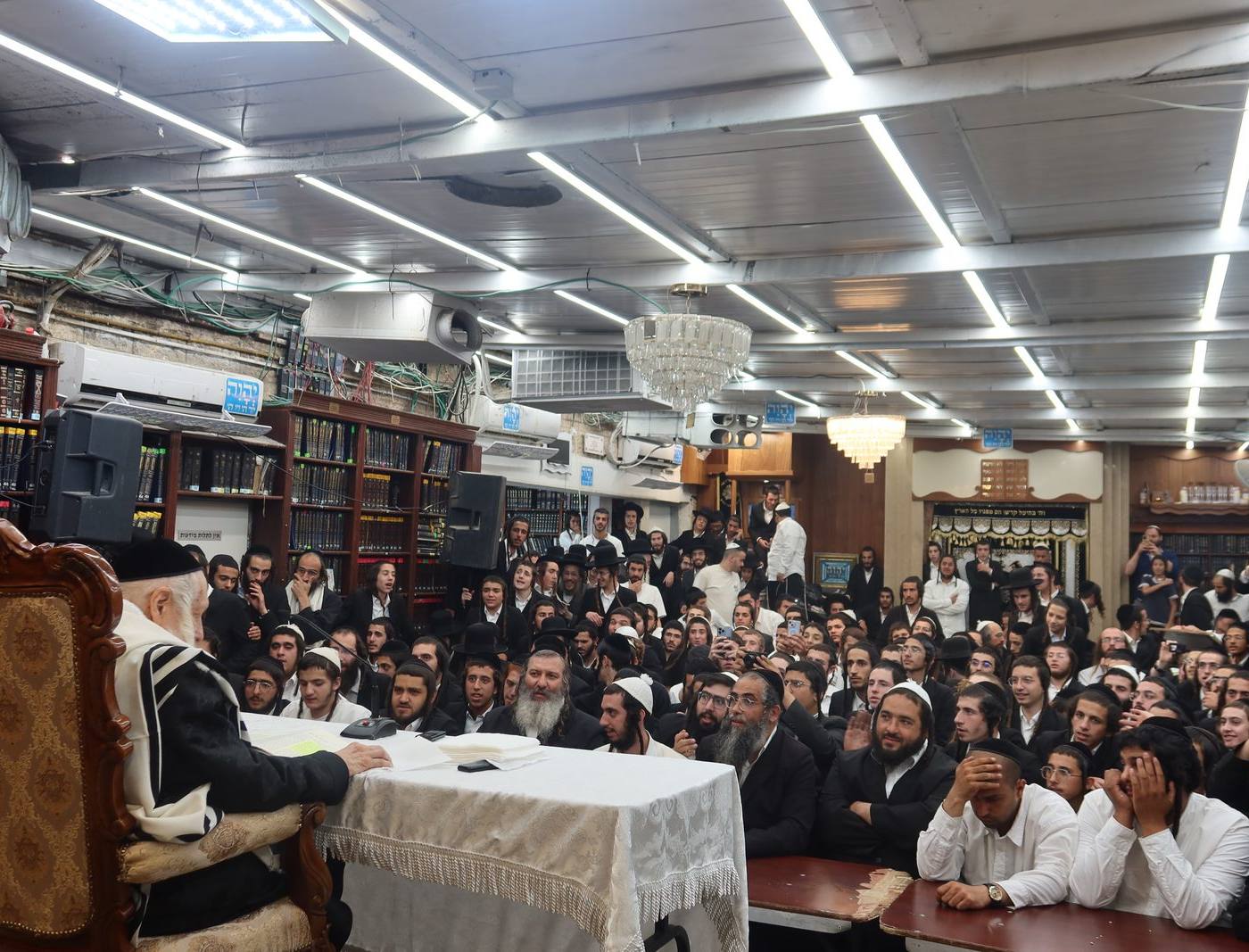 שיעור בקודש פנימה לבחורי ׳המסגרת׳