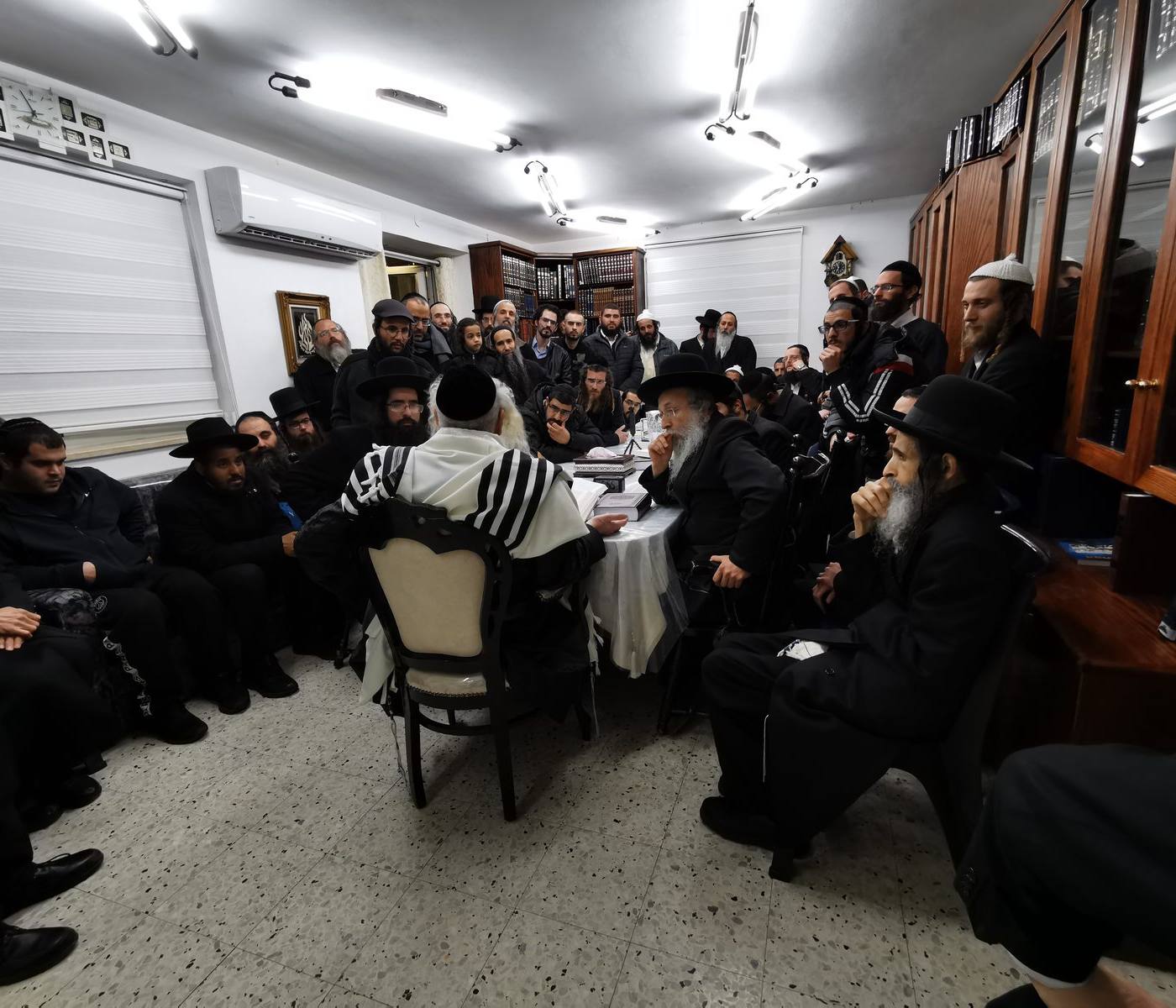 'פורים קטן' משמח ומאחד בכולל הוראה