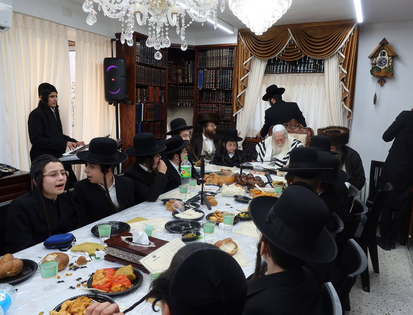 שמחת הבר מצוה לנינו של מורינו הרב שליט"א