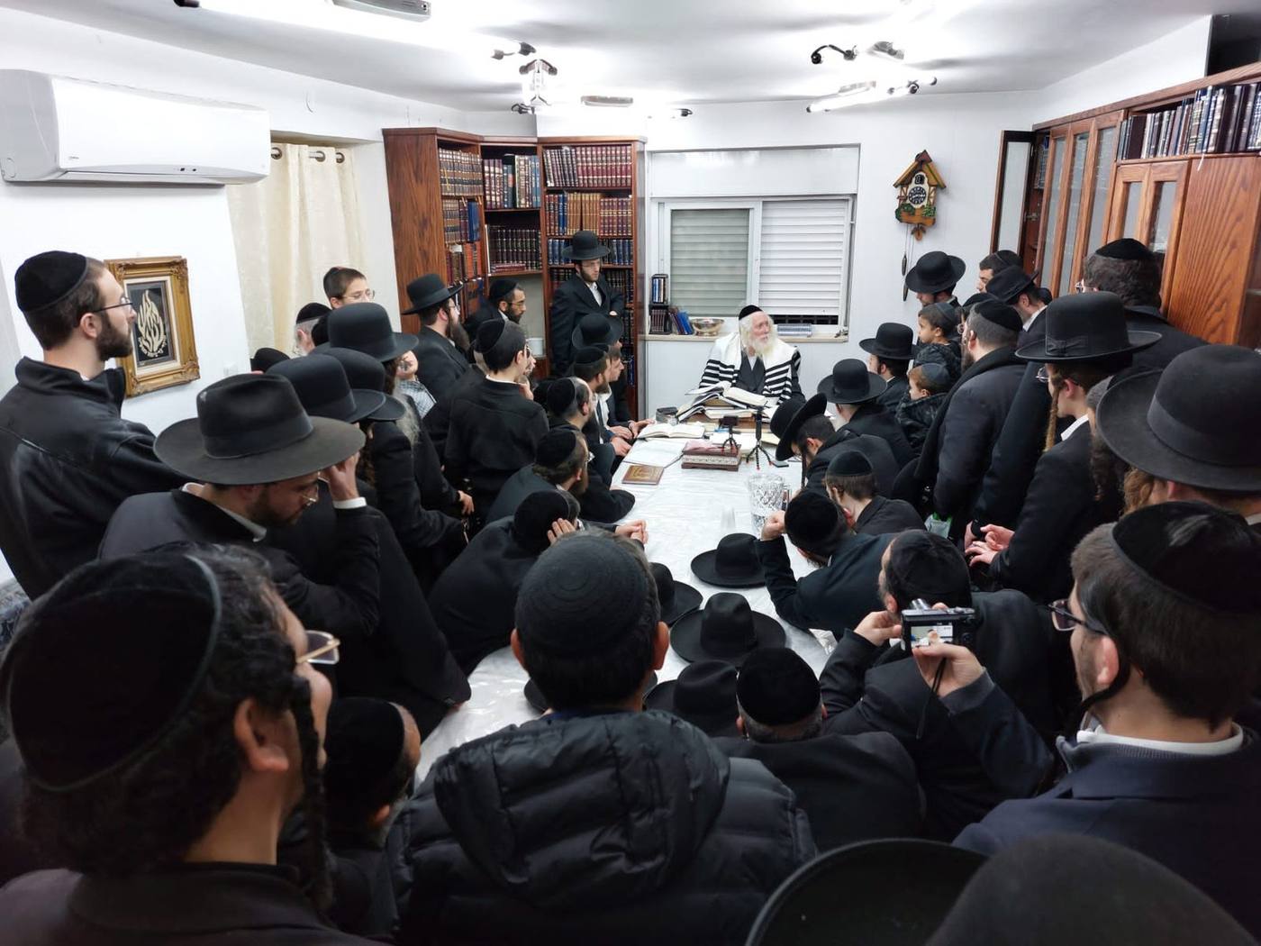 שיעור בבית מורינו הרב לקהילת "שובו בנים - אשדוד"