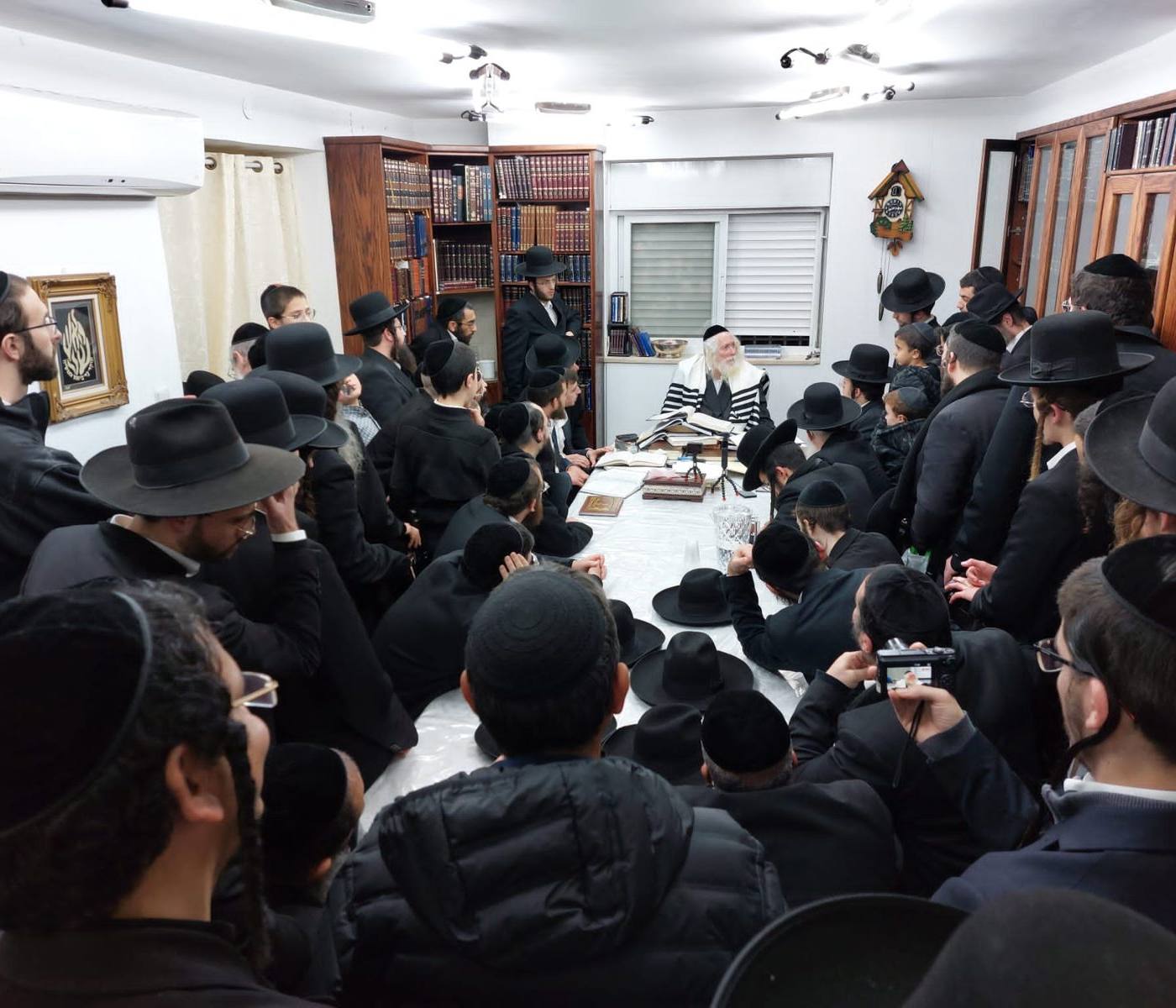 שיעור בבית מורינו הרב לקהילת "שובו בנים - אשדוד"