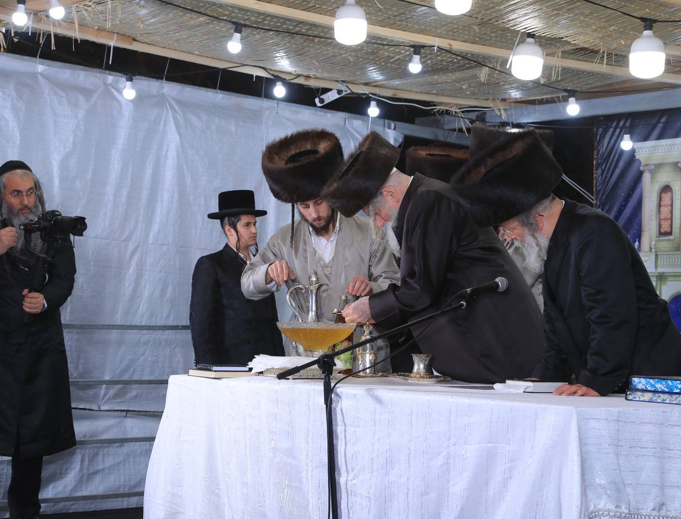 הילולת רבינו הקדוש בצילו של מורינו הרב שליט"א