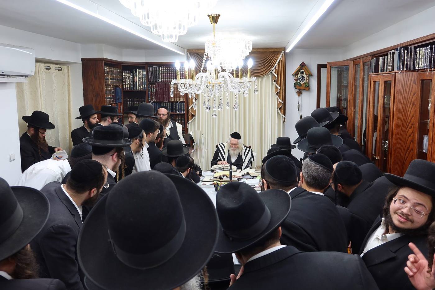 'יפוצו מענותייך חוצה! - שיעור למערכת התחדשות