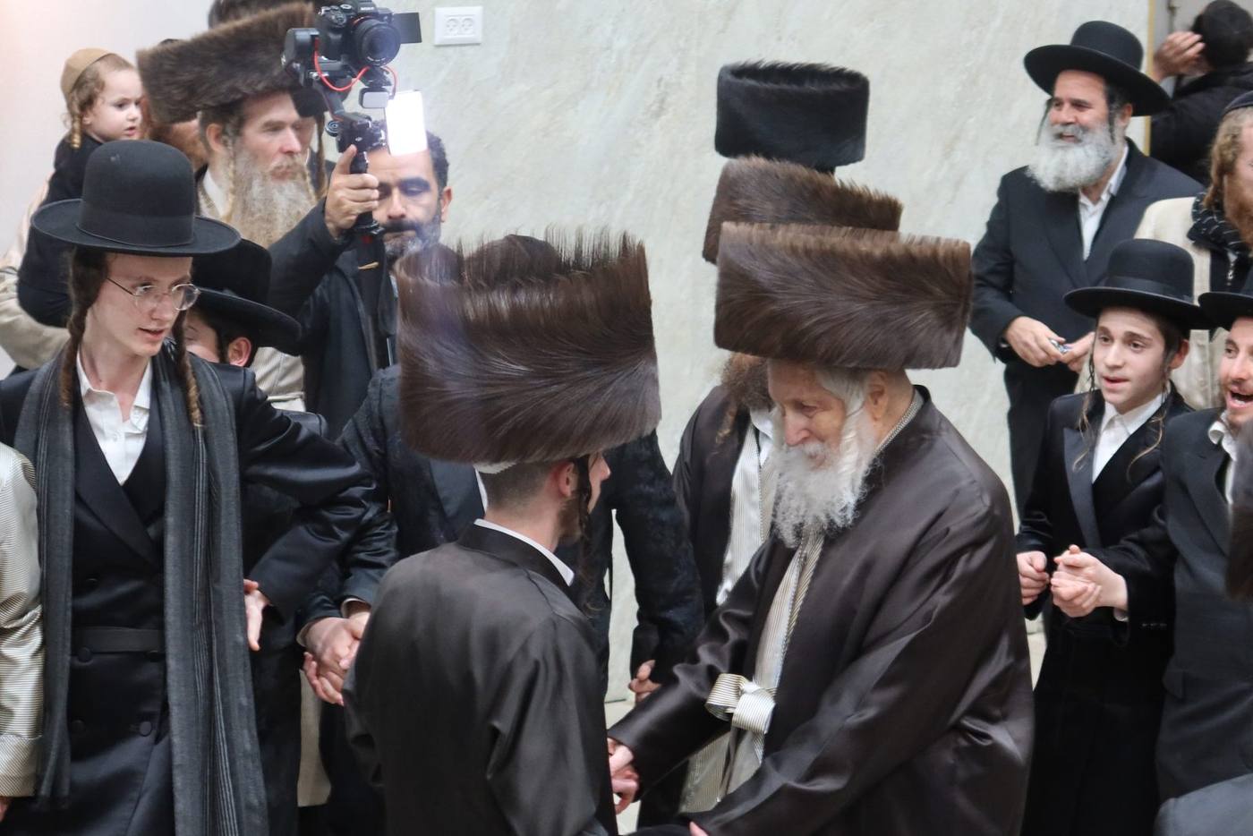 חתונת נינת מורינו הרב שליט"א למשפחת גולדבלום בעיר ביתר עילית