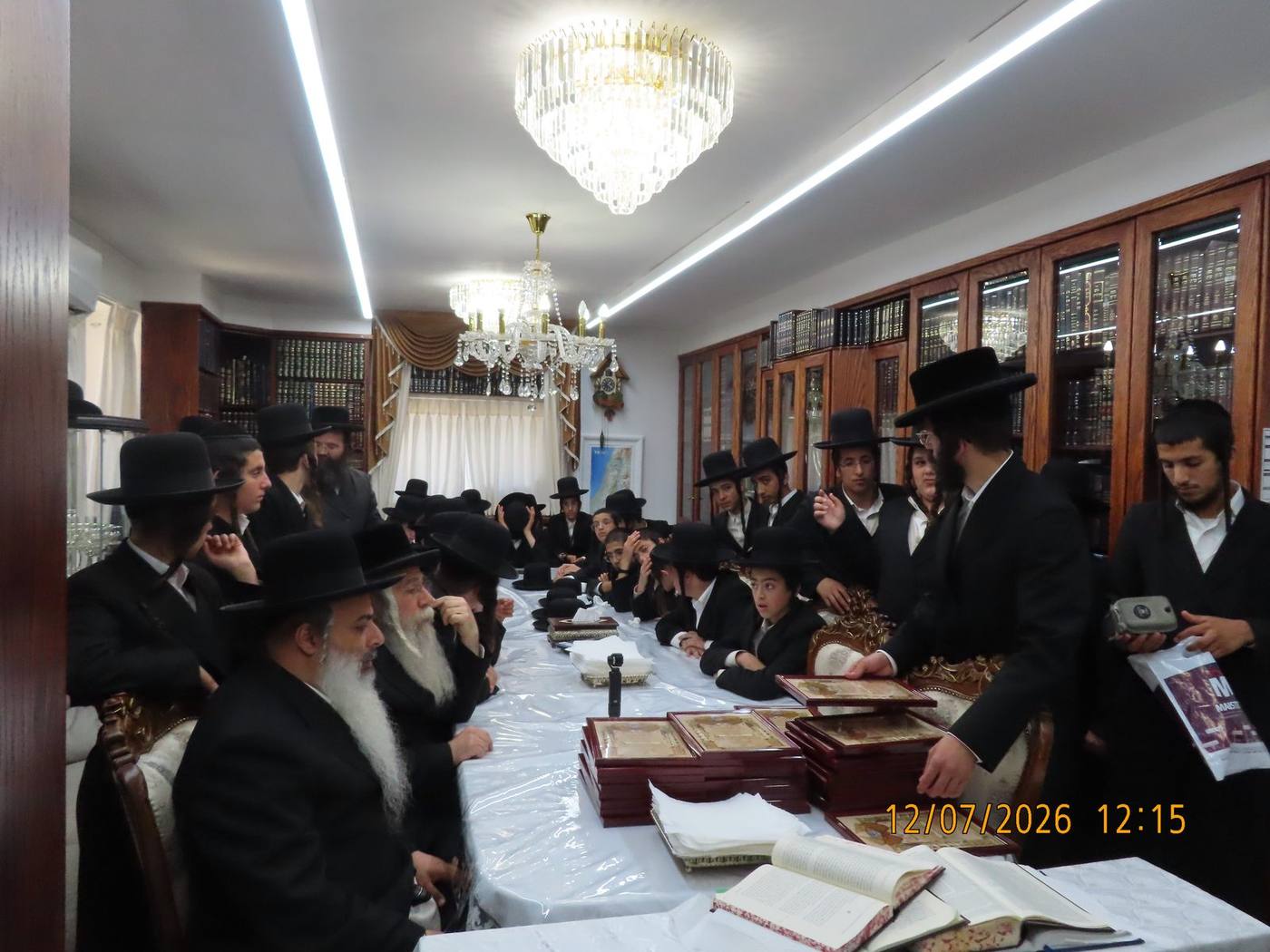 חלוקת תעודות הצטיינות למכינה לישיבה קטנה בקודש פנימה