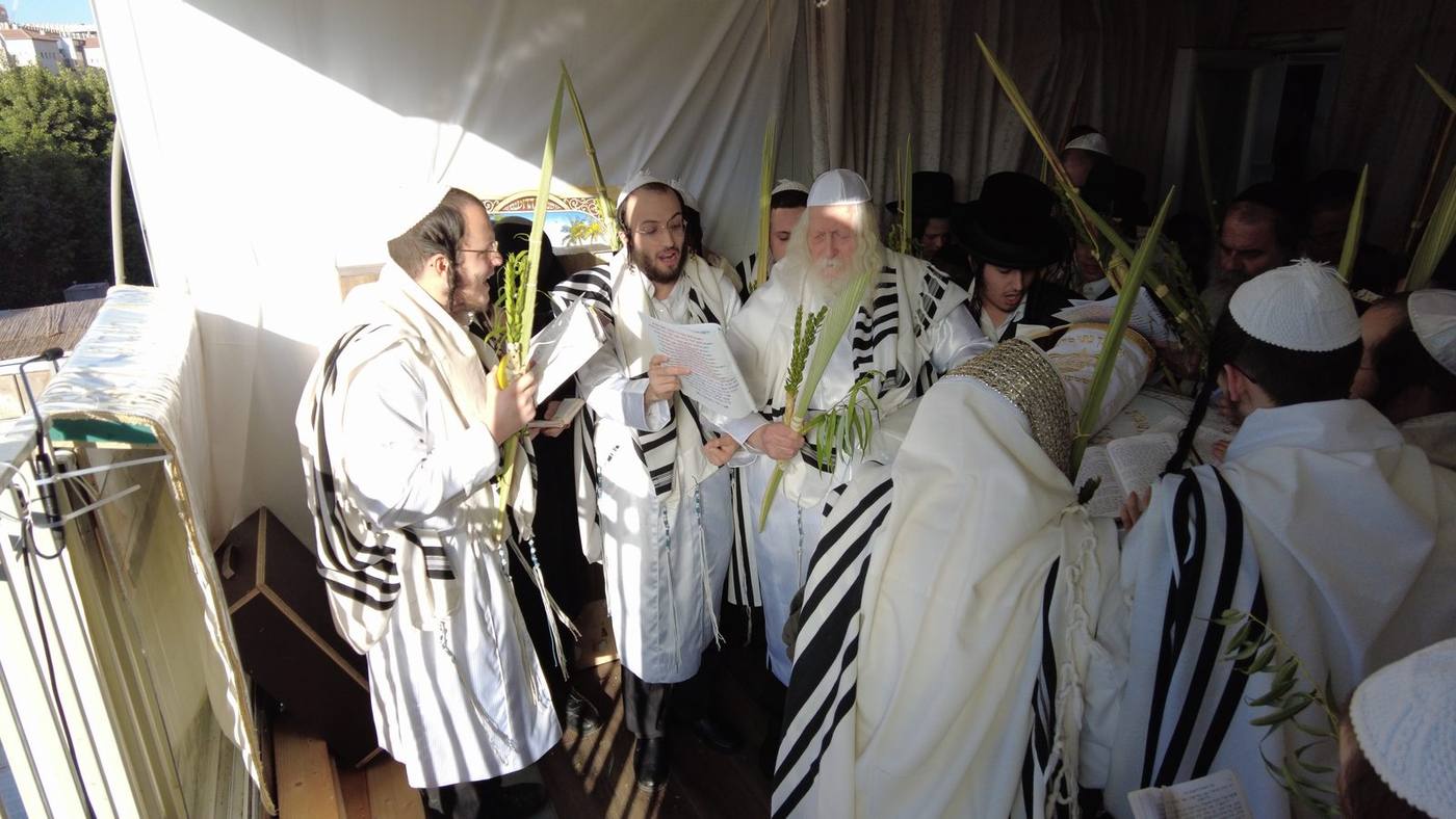 תפילות הושענא רבה בצילו של מורינו הרב שליט"א