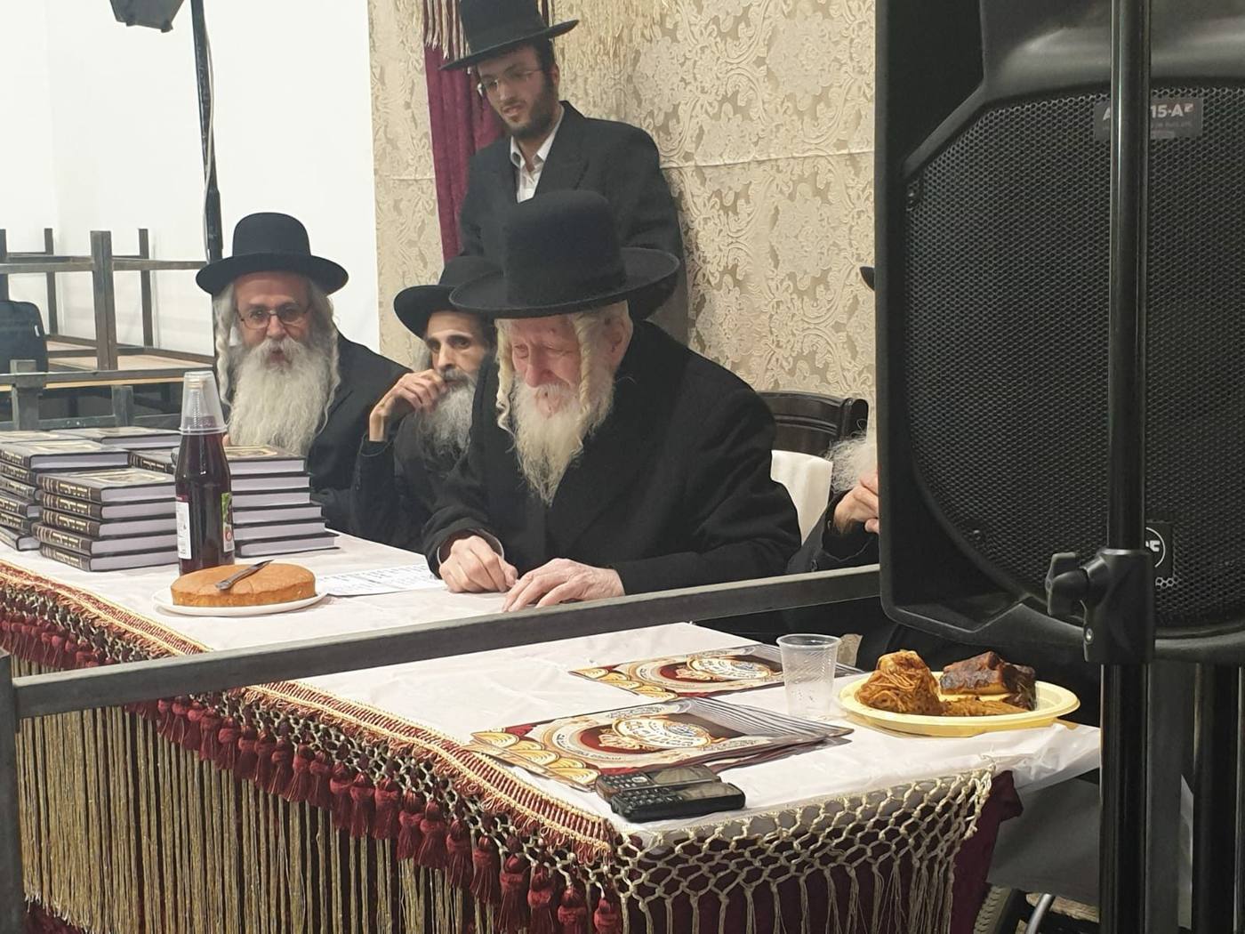 מבחן וחלוקת תעודות לילדי כיתות ה' המקבילות בת"ת 'נחמת ציון'