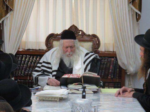 חבורת דף היומי בישיבת 'חכמה ודעת'